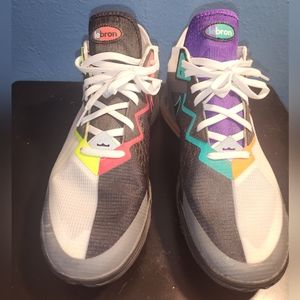 Nike LeBron 18 Low "Greedy"